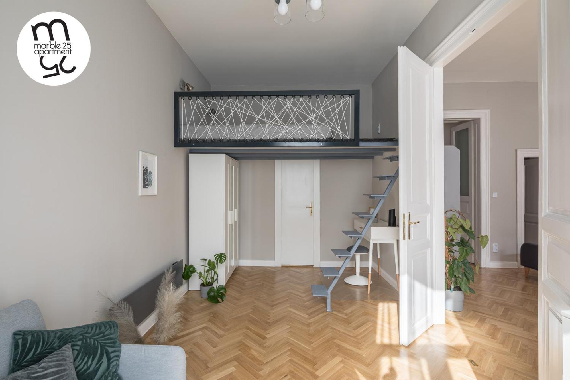 Apartment Marble 25 *